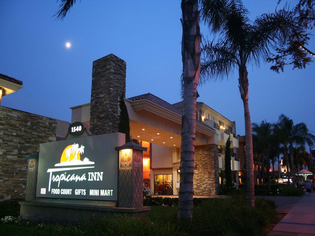 Tropicana Inn & Suites Anaheim Eksteriør bilde